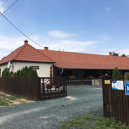 Vadaszhaz Ξενοδοχείο Egyhazasradoc Εξωτερικό φωτογραφία